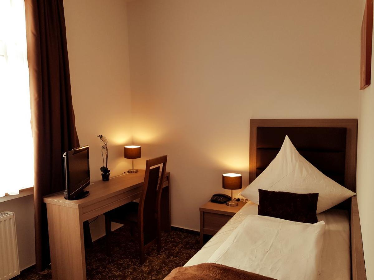 Hotel Dormir 뫼르스 외부 사진
